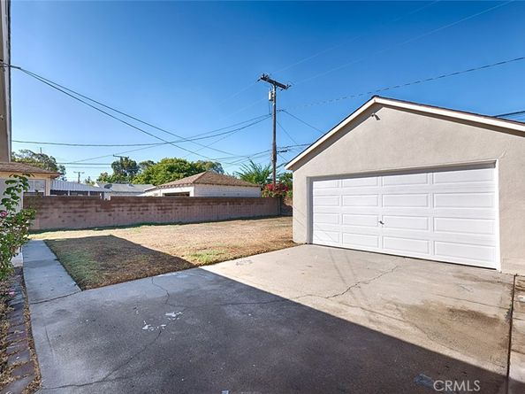 5839 Faculty, Lakewood CA 90712