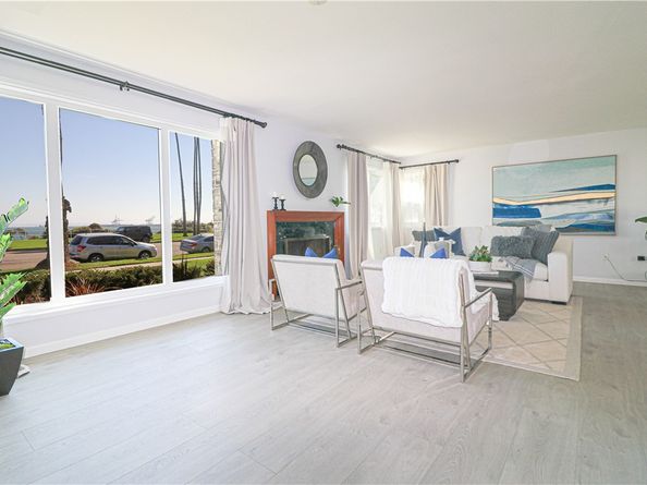 2525 E Ocean Boulevard, Long Beach CA 90803