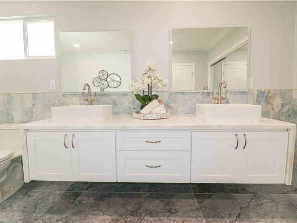 2525 E Ocean Boulevard, Long Beach CA 90803