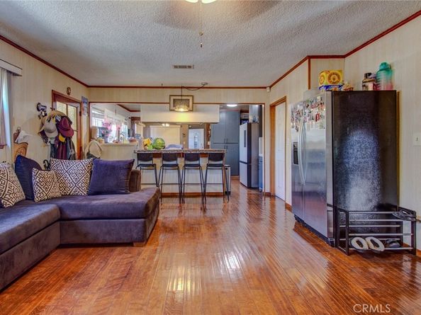 1402 S Poplar Street, Santa Ana CA 92704