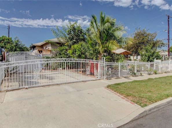 1402 S Poplar Street, Santa Ana CA 92704