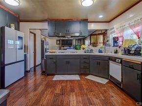 1402 S Poplar Street, Santa Ana CA 92704