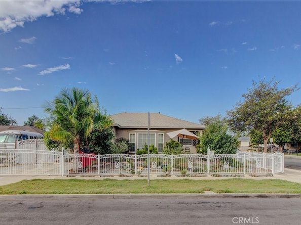 1402 S Poplar Street, Santa Ana CA 92704