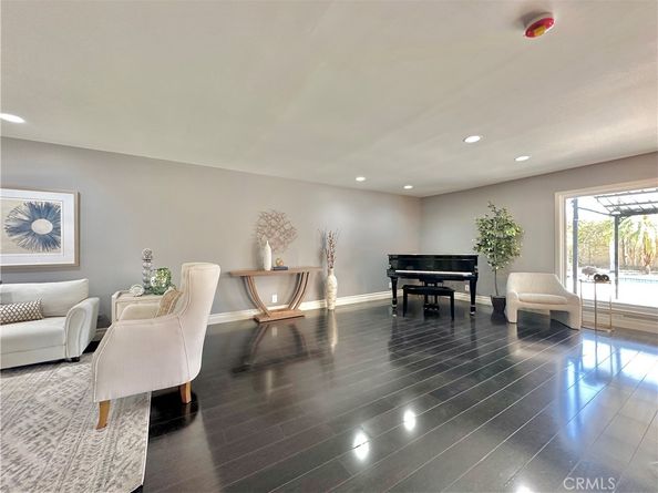 2641 E Paladin Ave, Anaheim CA 92806