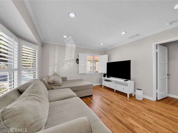 5514 Bellflower Blvd, Lakewood CA 90713