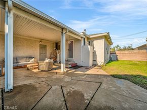 5514 Bellflower Blvd, Lakewood CA 90713