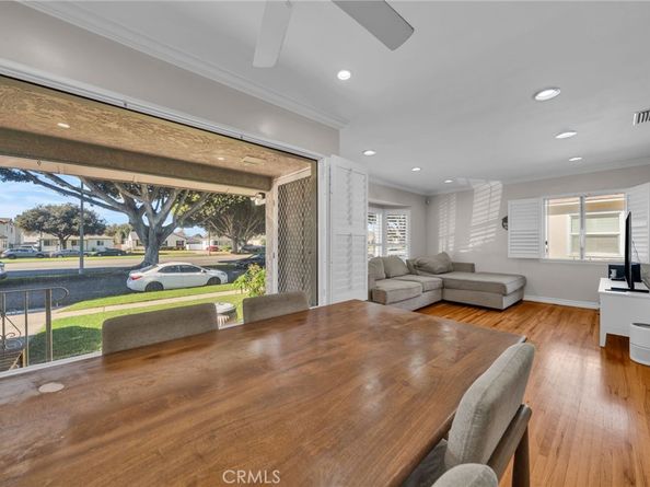 5514 Bellflower Blvd, Lakewood CA 90713