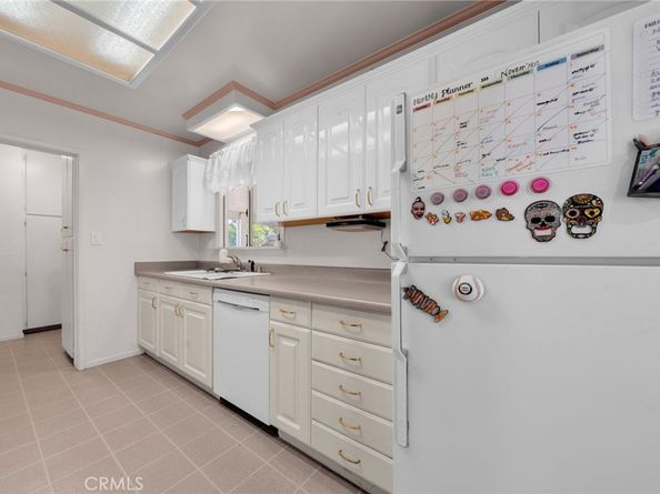 5514 Bellflower Blvd, Lakewood CA 90713