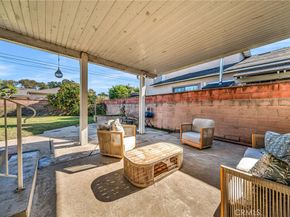 5514 Bellflower Blvd, Lakewood CA 90713