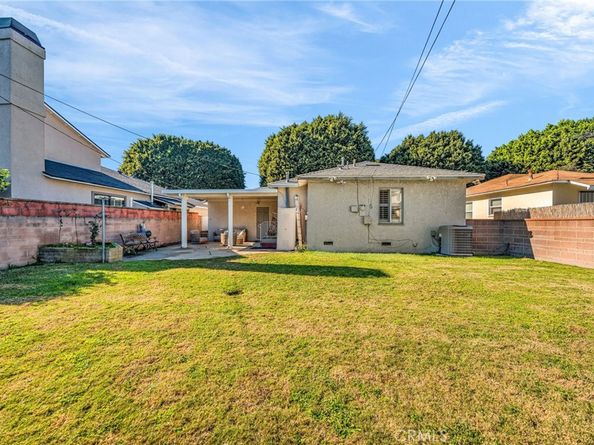 5514 Bellflower Blvd, Lakewood CA 90713