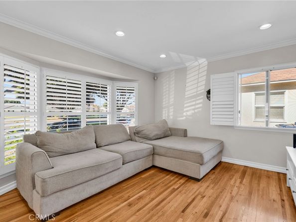 5514 Bellflower Blvd, Lakewood CA 90713