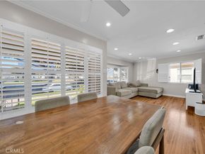 5514 Bellflower Blvd, Lakewood CA 90713