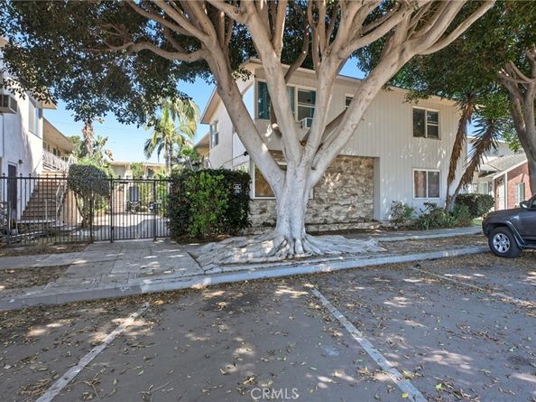 1035 Appleton Street, Long Beach CA 90802