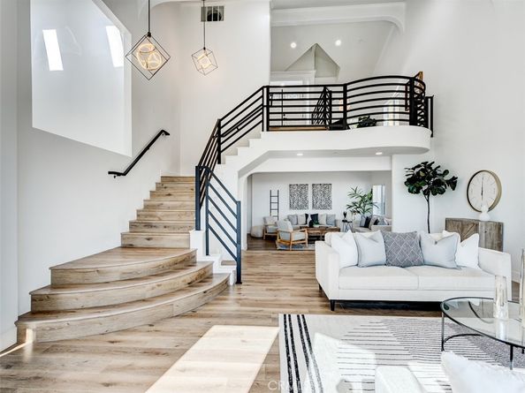 12254 Circula Panorama, North Tustin CA 92705