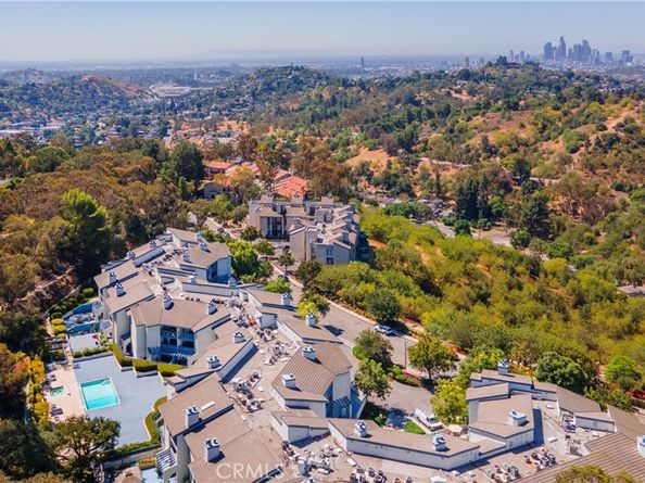 4260 Via Arbolada 304, Los Angeles CA 90042