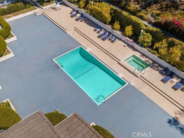 4260 Via Arbolada 304, Los Angeles CA 90042