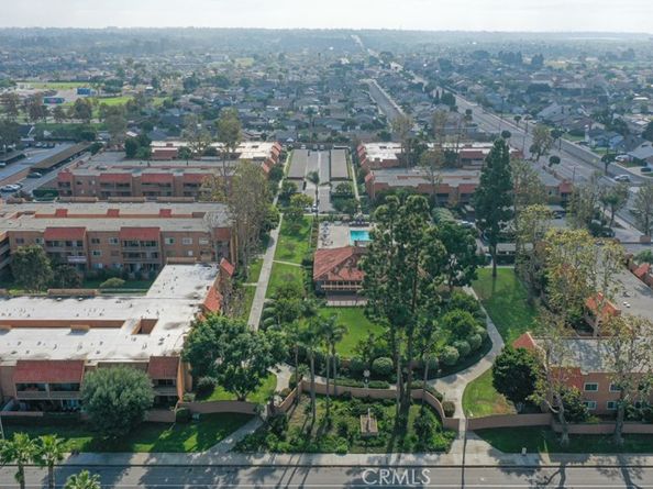 6600 Warner Avenue 102, Huntington Beach CA 92647