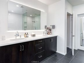 21 Gramercy 306, Irvine CA 92612