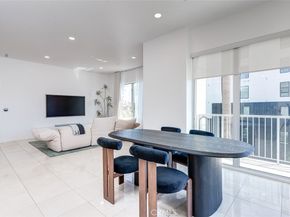 21 Gramercy 306, Irvine CA 92612