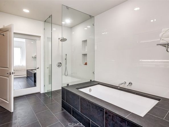 21 Gramercy 306, Irvine CA 92612