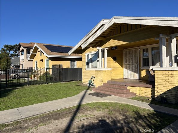 4284 La Salle, Los Angeles CA 90062