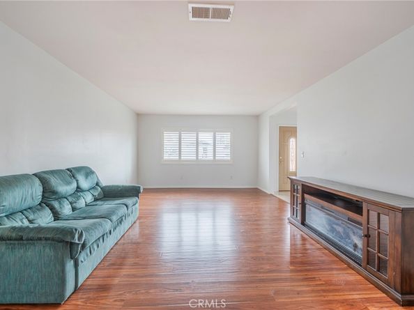 18405 Delia Ave, Torrance CA 90504
