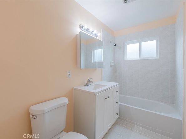18405 Delia Ave, Torrance CA 90504