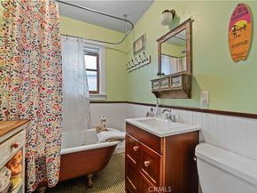 222 S Broadway, Redondo Beach CA 90277