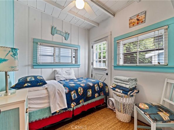 222 S Broadway, Redondo Beach CA 90277