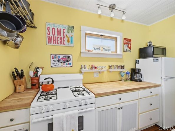 222 S Broadway, Redondo Beach CA 90277