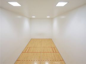 2595 Plaza Del Amo 422, Torrance CA 90503