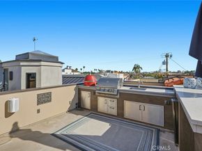 5433 E The Toledo, Long Beach CA 90803