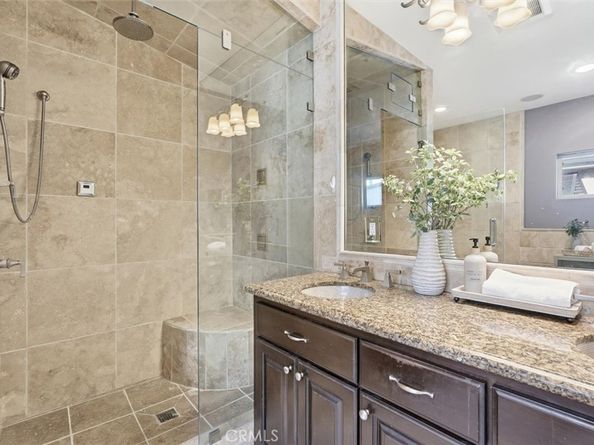 5433 E The Toledo, Long Beach CA 90803