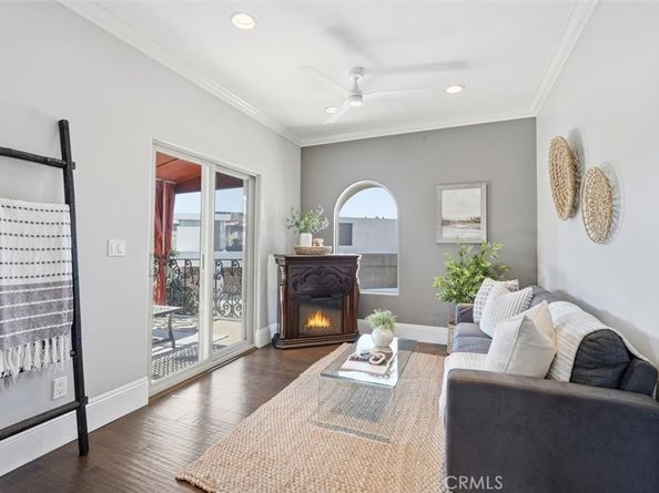 5433 E The Toledo, Long Beach CA 90803