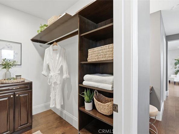 5433 E The Toledo, Long Beach CA 90803