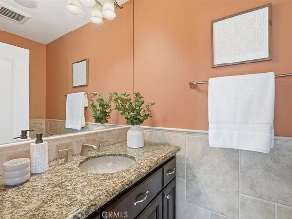 5433 E The Toledo, Long Beach CA 90803