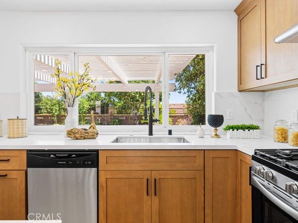 22982 Cecelia, Mission Viejo CA 92691