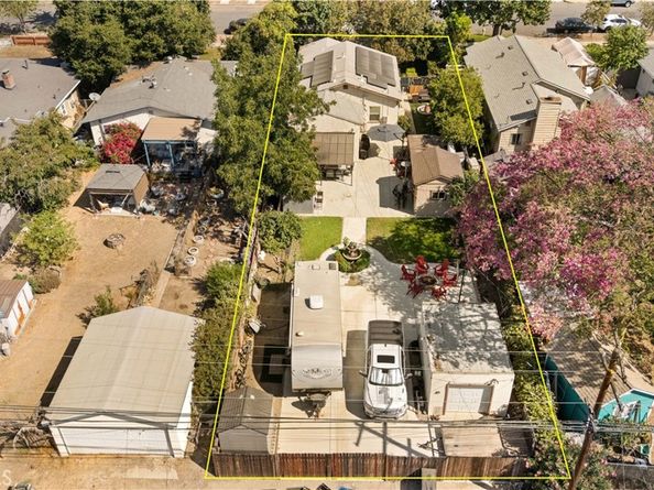 736 E E Street, Ontario CA 91764