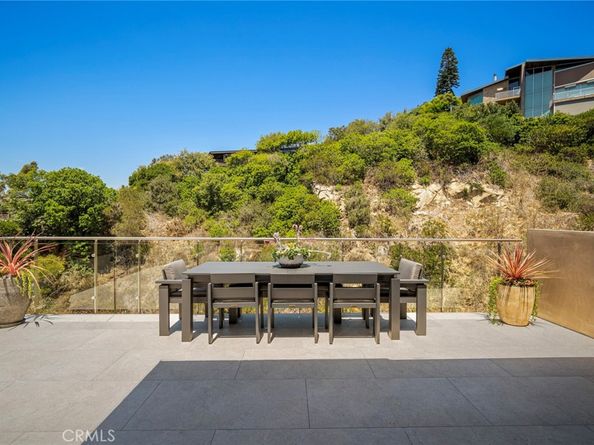702 Diamond, Laguna Beach CA 92651