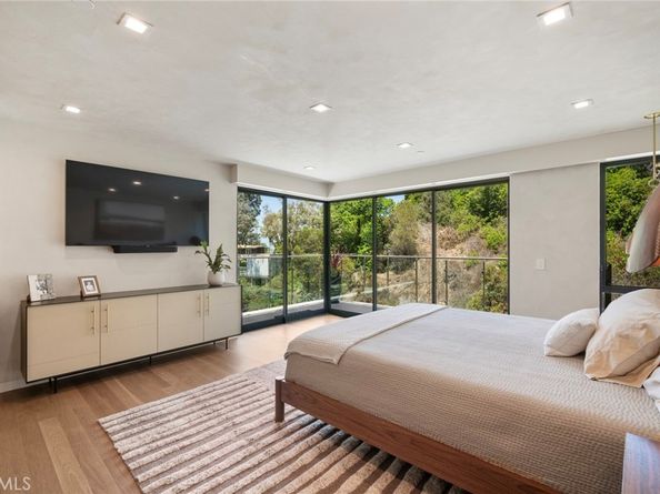 702 Diamond, Laguna Beach CA 92651