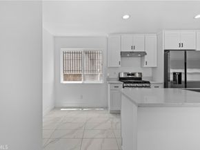 9019 Cedros Avenue 2, Panorama City CA 91402