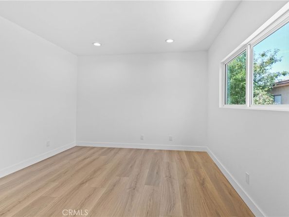 9019 Cedros Avenue 2, Panorama City CA 91402