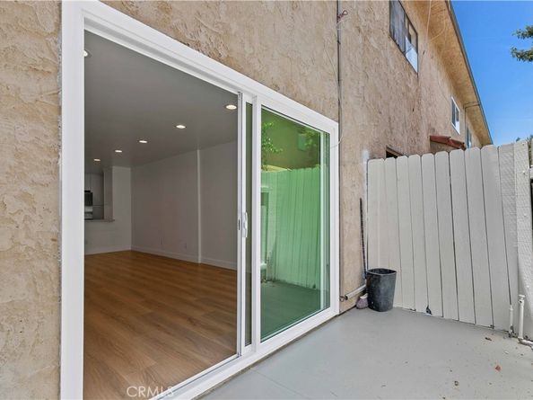 9019 Cedros Avenue 2, Panorama City CA 91402