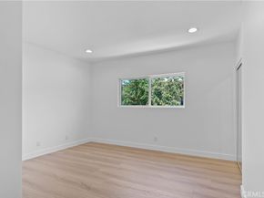 9019 Cedros Avenue 2, Panorama City CA 91402