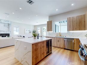 421 N Catalina Street, Burbank CA 91505