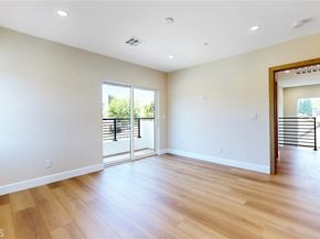 421 N Catalina Street, Burbank CA 91505