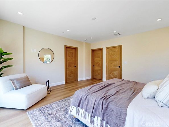 421 N Catalina Street, Burbank CA 91505