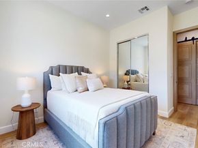 421 N Catalina Street, Burbank CA 91505