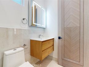 421 N Catalina Street, Burbank CA 91505