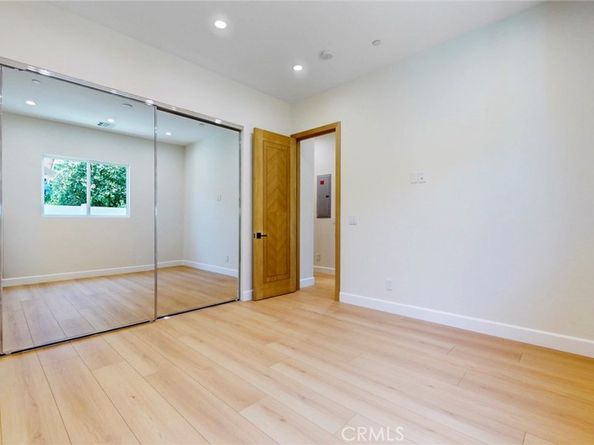 421 N Catalina Street, Burbank CA 91505